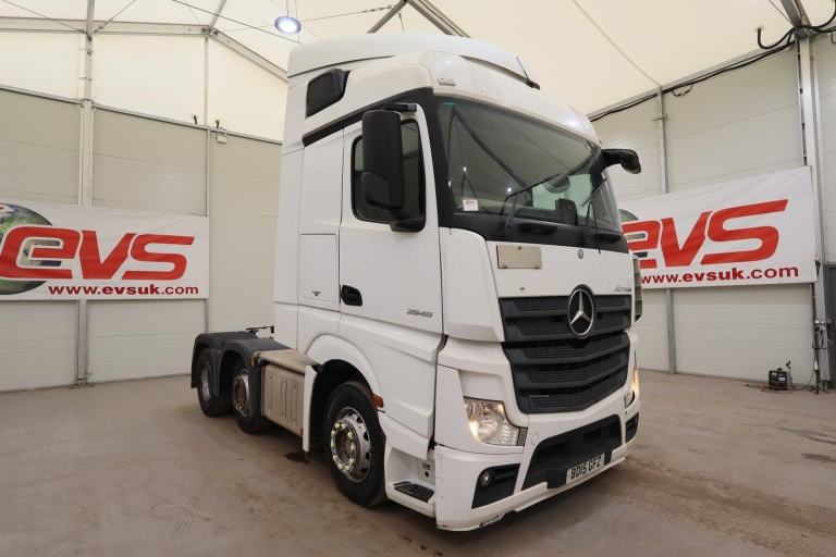 2015 (15 PLATE) Mercedes Benz Actros 2545 6x2 Euro 6 Tractor Units