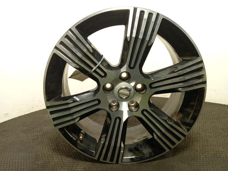 Volvo Xc40 Alloy Wheel 18 Inch 5x108 Et50.5 7.5j 2018-2026 31471552