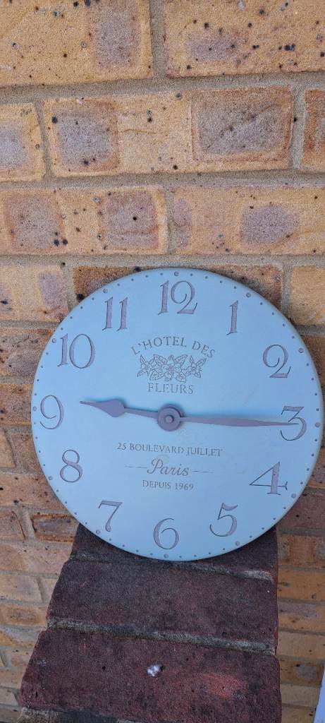 Round Wall Clock - ceramic  Good Condition