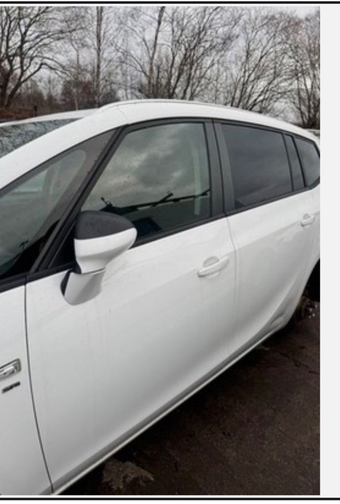 Vauxhall Zafira 2013 front passenger door 