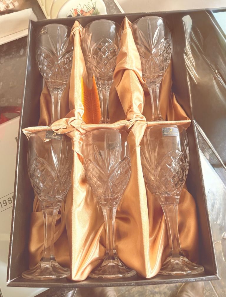 Killarney Crystal Set of 6 Wine Goblets