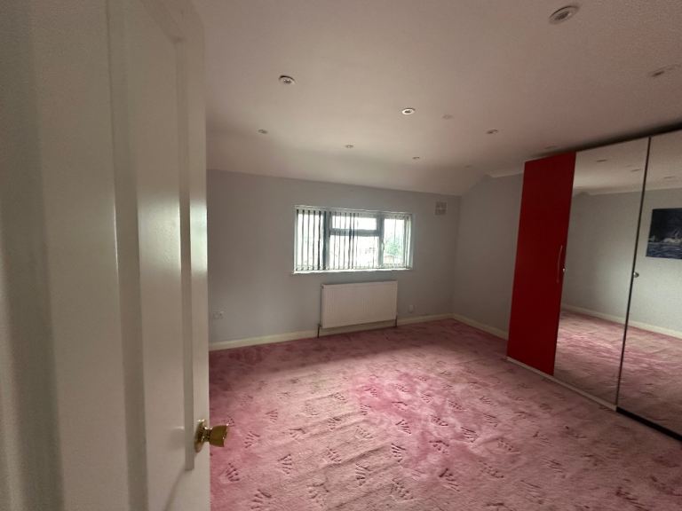 1 Single £550 and 2 Double Rooms £650 to Rent