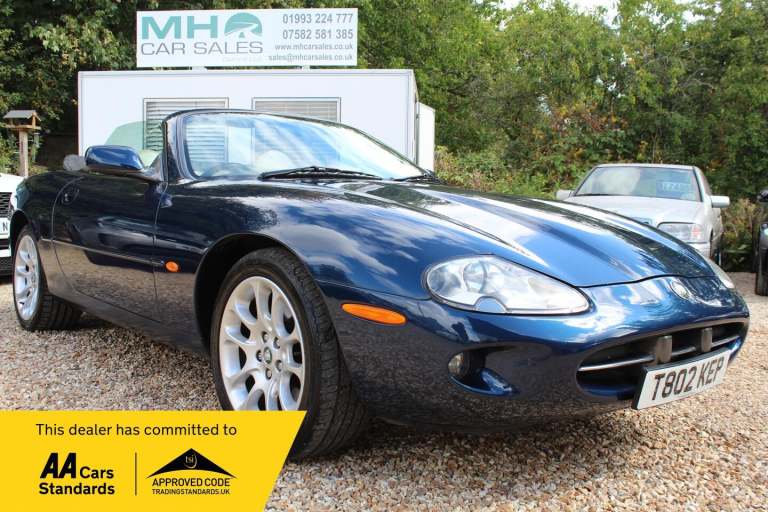 1999 Jaguar XK8 4.0 2dr CONVERTIBLE Petrol Automatic