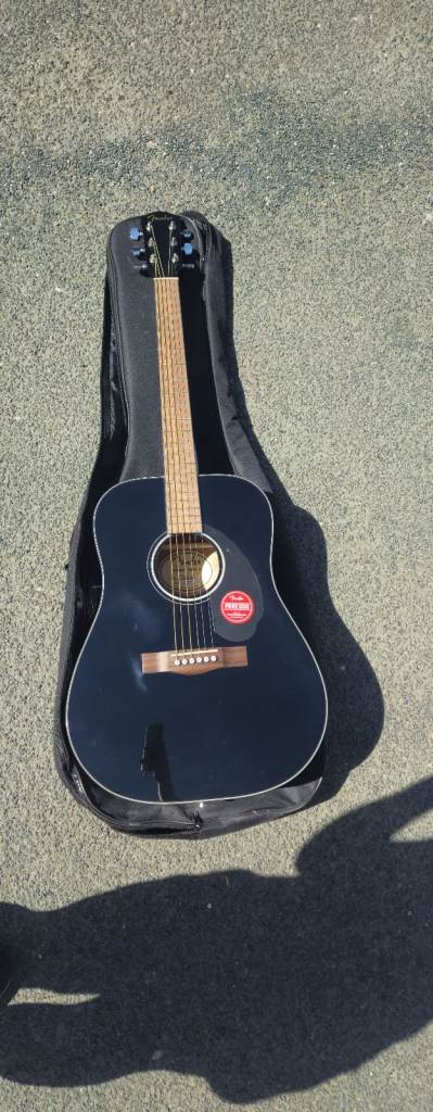 FENDER Guitar – Brand New, Unused, Ready to Play