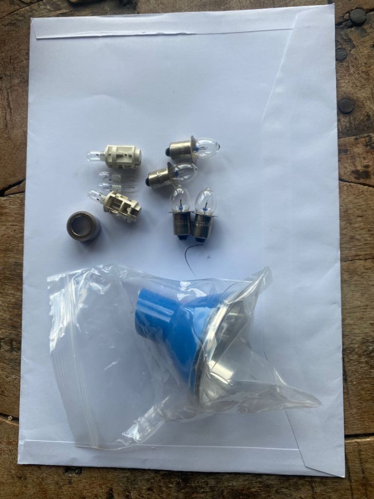 Maglite bulbs and reflector 