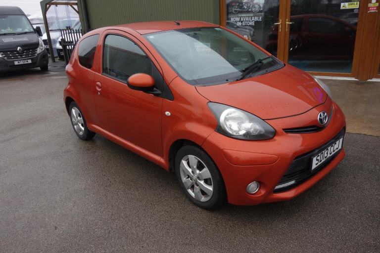 Toyota Aygo 1.0 VVT-i Fire Hatchback 3dr Petrol Manual Euro 5 (67 ps) 2013/13
