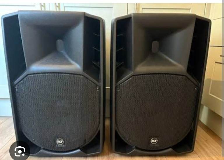 RCF ART a715 amazing condition 2021