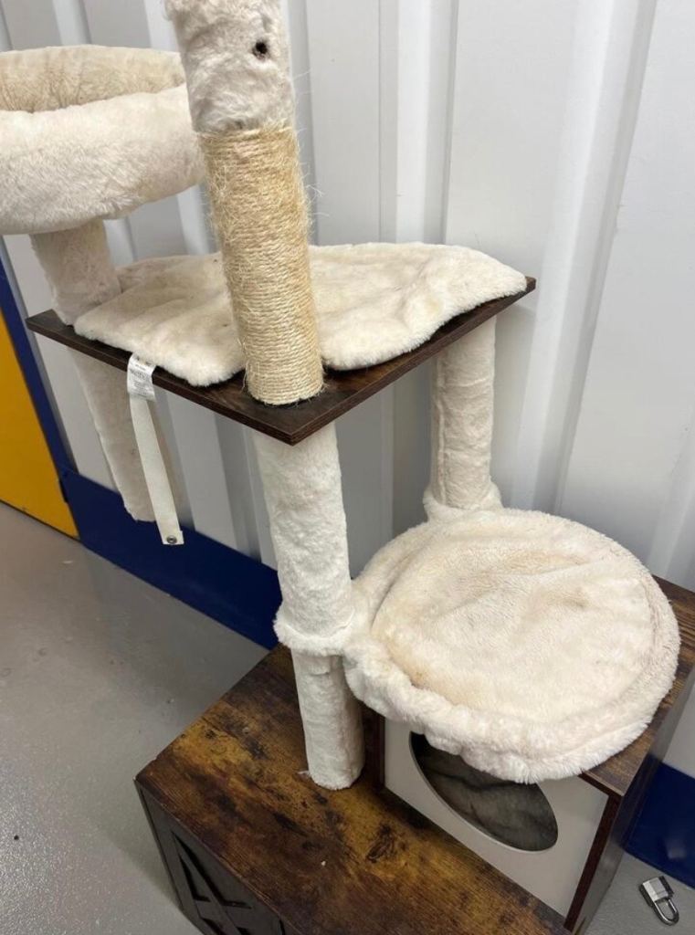 Feandrea Cat Tree — Modern Wood-Effect Multi-Level Tower