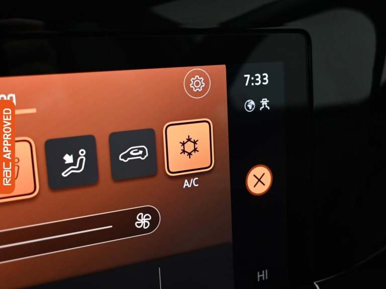 2025 Volkswagen Golf 1.5 TSI R-Line 5dr Hatchback PETROL Manual