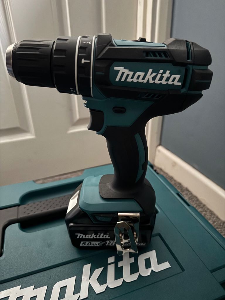 Makita DLX2131TJ 18V LXT Combi Drill & Impact Driver Twin Kit with 2x 5.0Ah Batteries