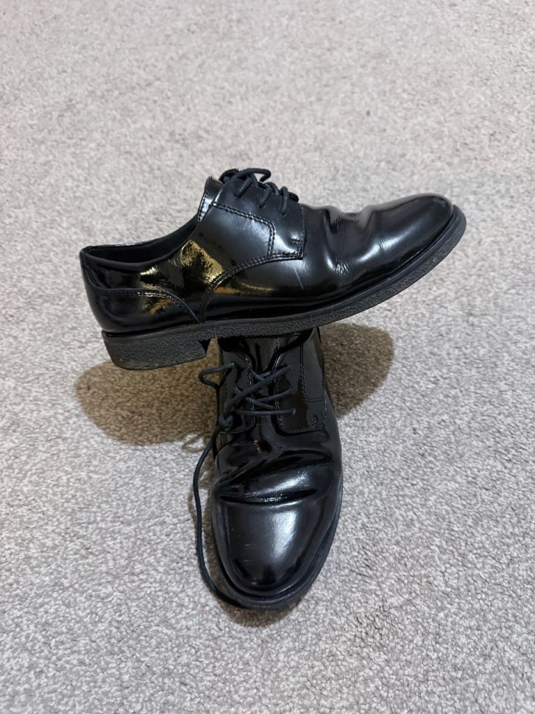 Clarks Camzin Iris Patent Leather Derby Shoes Size Uk 3.5