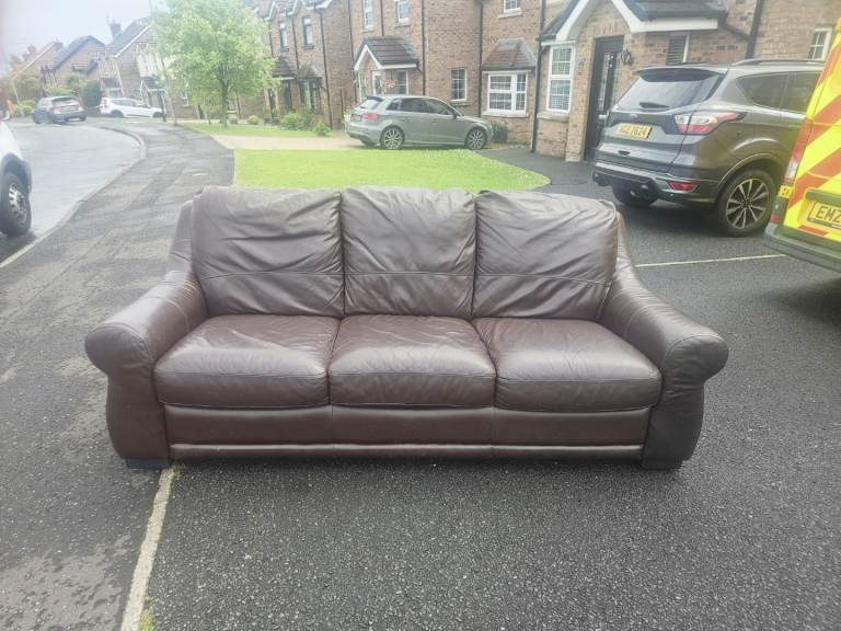 Brown leather 3 seater sofa 