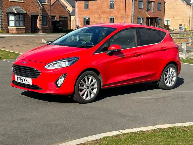 Ford fiesta titanium 2019 two keys service history/6 Months warranty