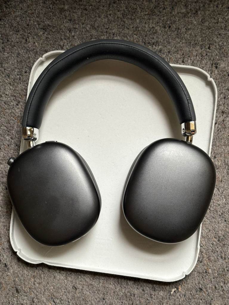 ParaEar bluetooth headphones