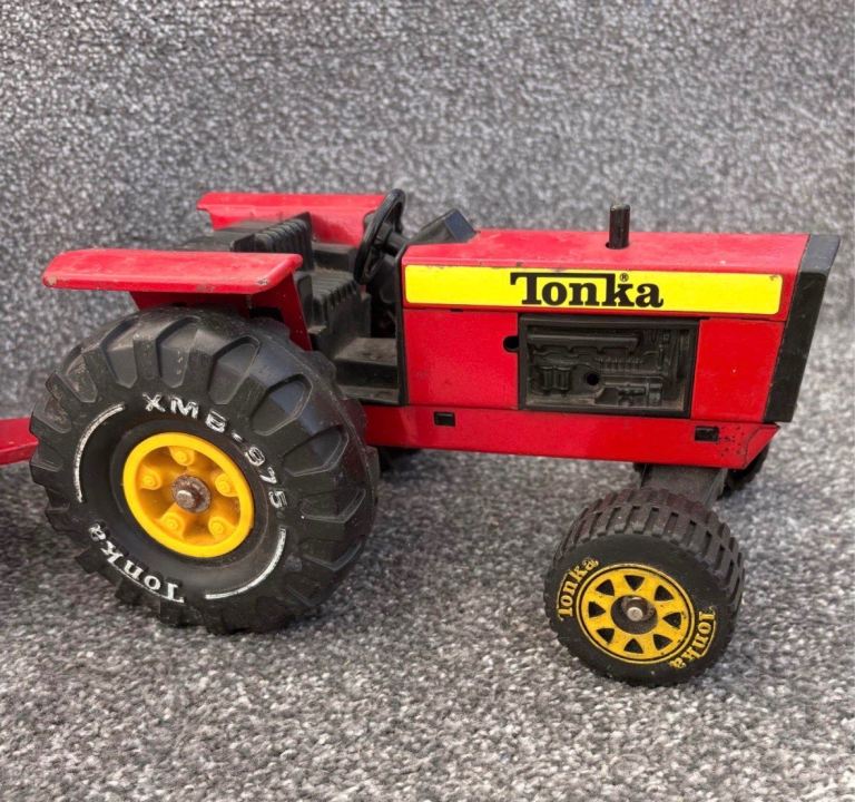 Vintage Tonka Tractor and Trailer - Red Metal Toy