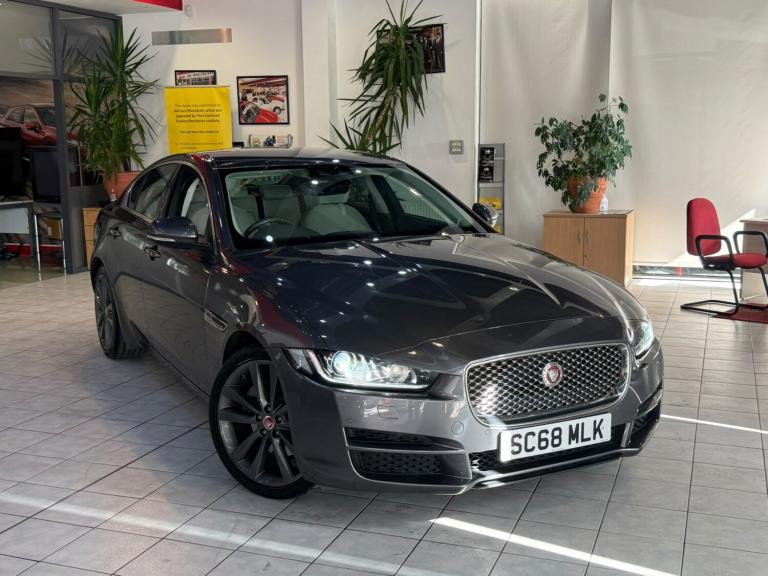 JAGUAR XE 2.0 d Portfolio 2018