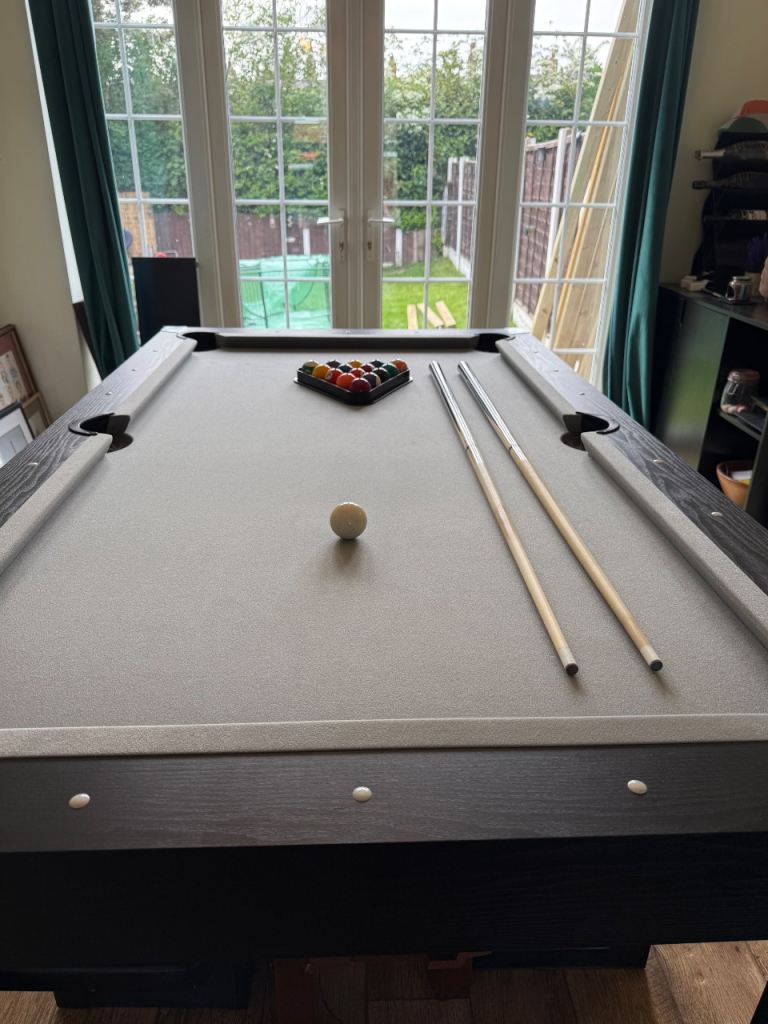 DINING ROOM TABLE / POOL TABLE / PING PONG TABLE LIKE NEW 6 MONTHS OLD NOT THE CHEQP MODELS 