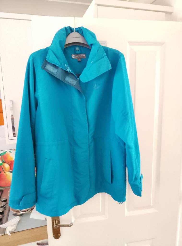 Mountain Essentials ladies rainjacket