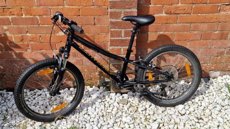 Specialized Hotrock Kids 20" Bike Black Front Suspension