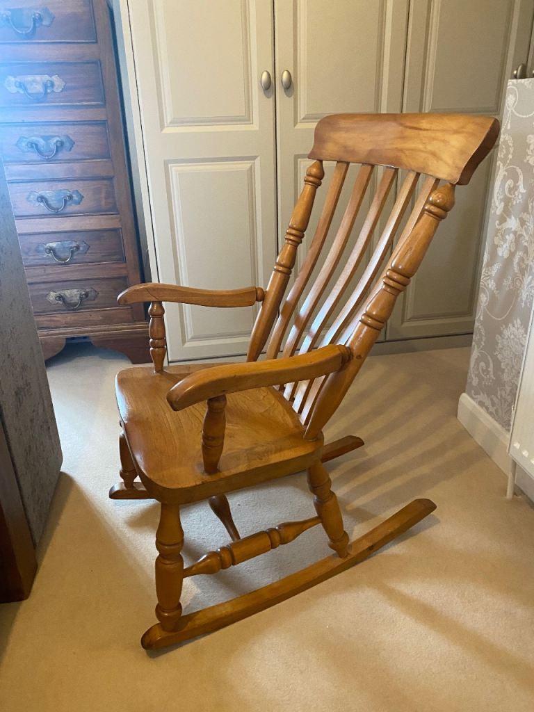Lovely Wooden Rocking Chair – Good Condition