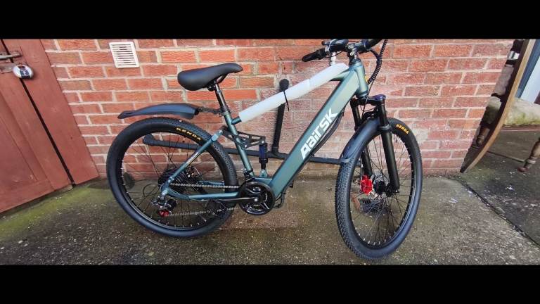 Electric E Bike 26"wheels Dual suspension 21 speed pedal assist Inc free usb charge lights