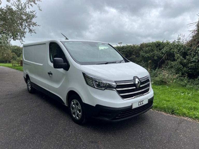 July 2023 Renault Trafic 2.0 dCi Blue LL30 Business + (130) L2H1