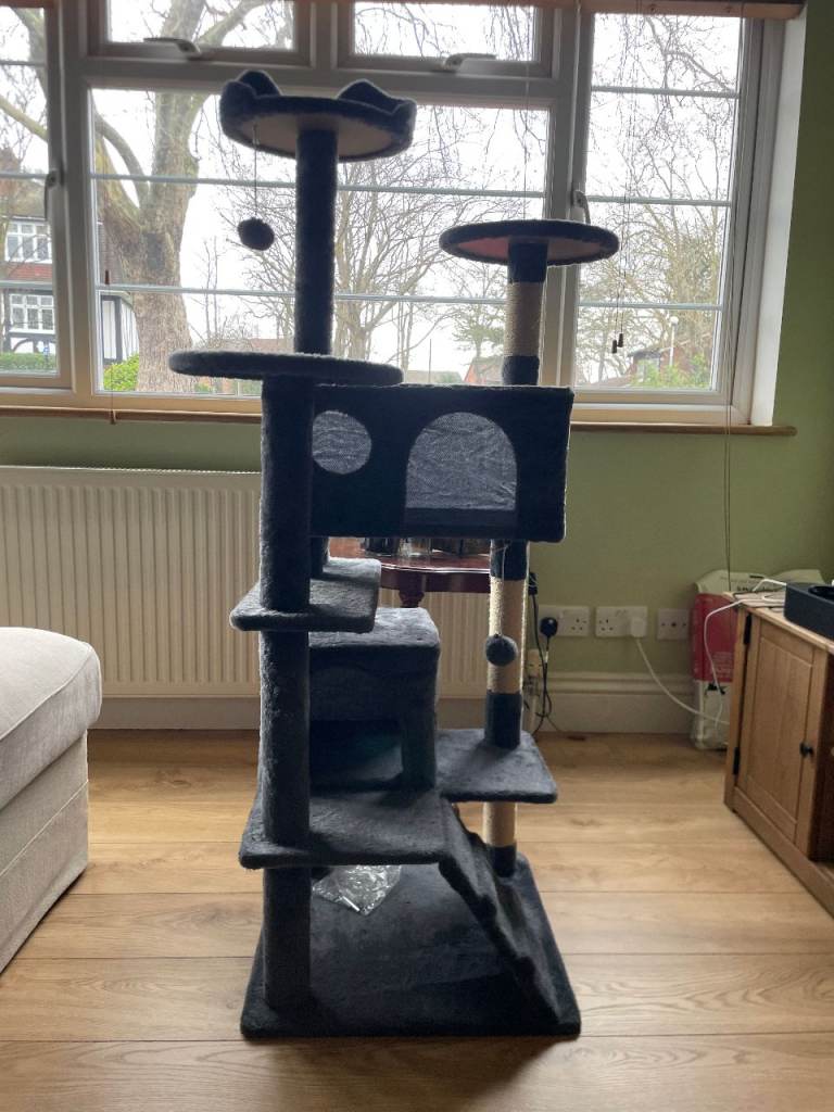 Cat Tree £20 ONO