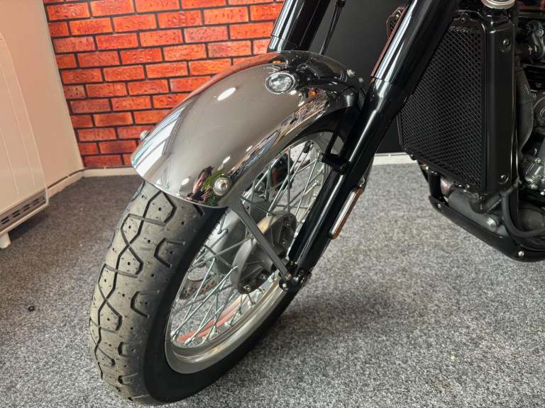 BSA Gold Star 650cc Classic Motorcycle Silver Sheen Legacy