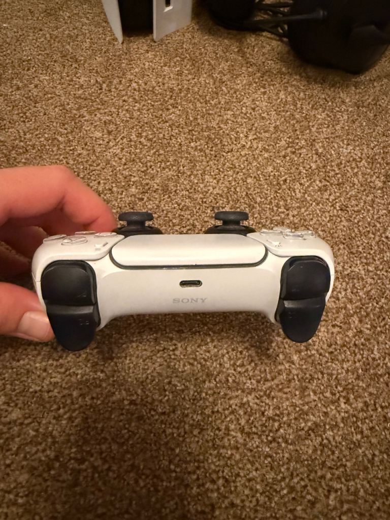 Sony PlayStation 5 825 GB White Console Disc Controller & Driving Wheel (no box)