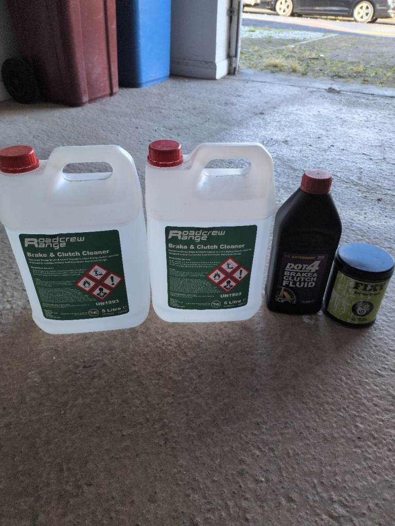 Brake Cleaner & Brake Fluid