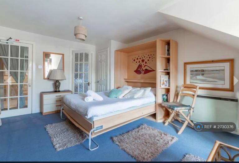 1 bedroom flat in Rose Street, Edinburgh, EH2 (1 bed) (#2730376)