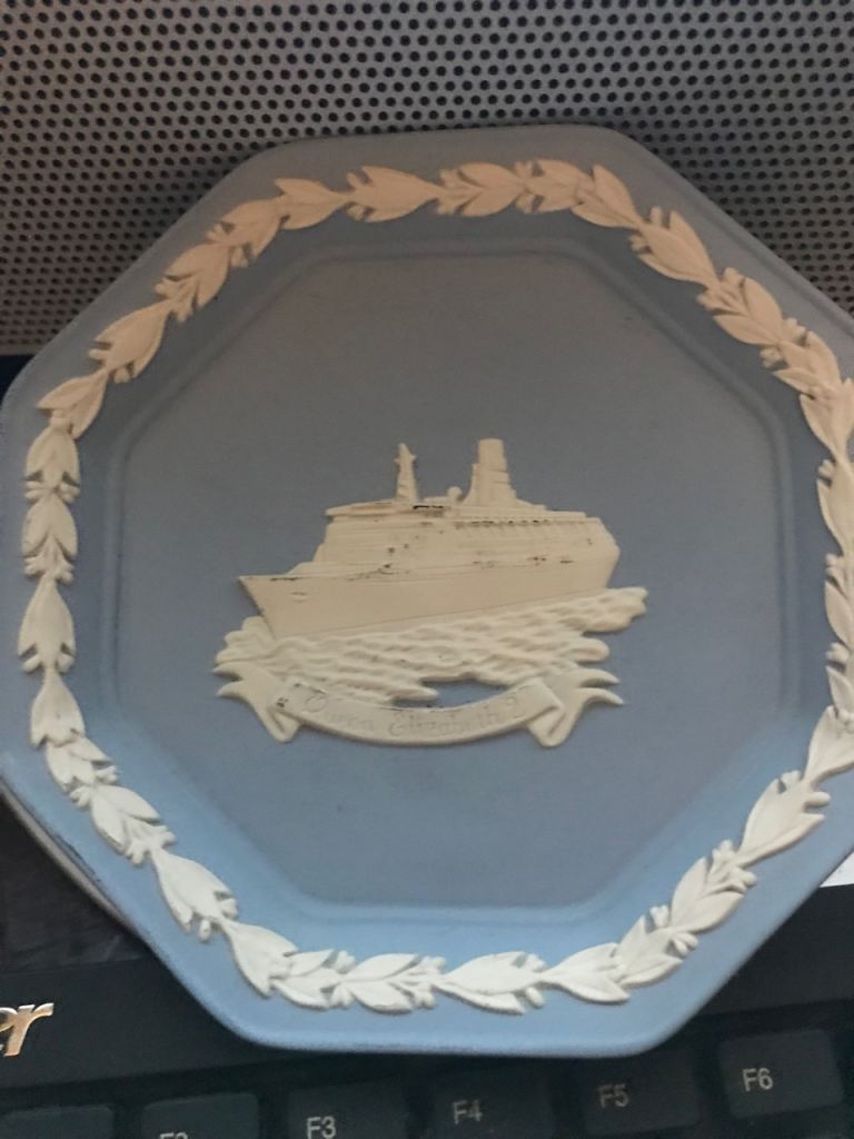 QE2 jasperware plate 