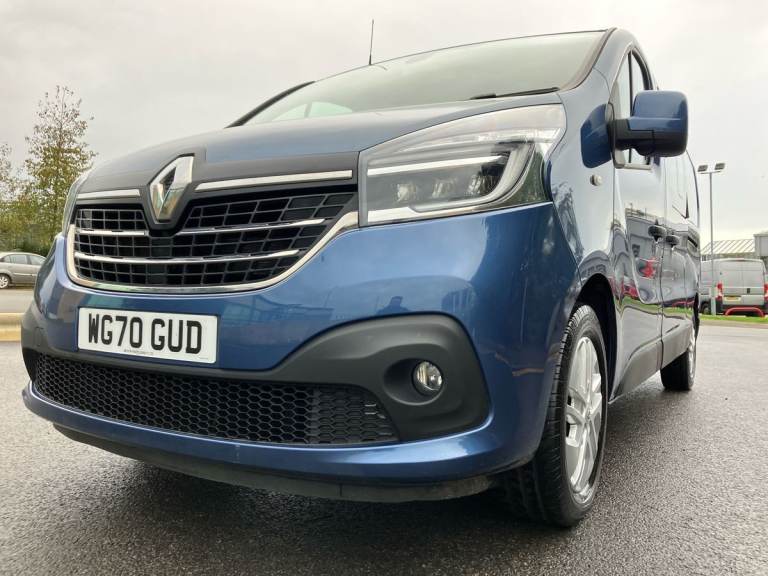 2020 Renault Trafic LL30 ENERGY dCi 120 Sport Nav 9 Seater Standard Roof Minibus DIESEL Manual