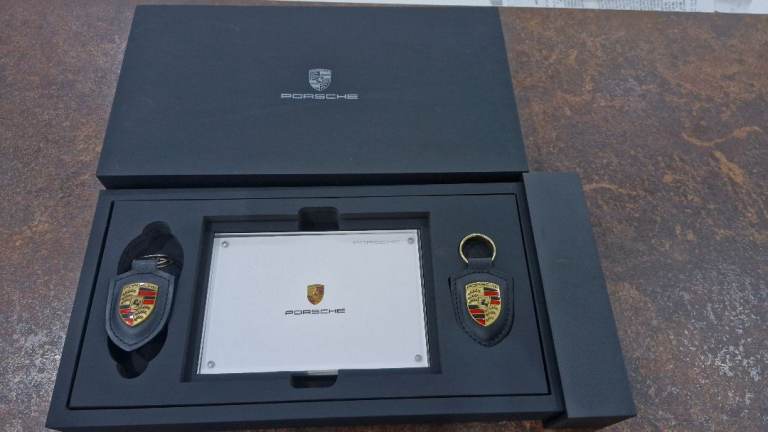 Porsche Presentation Box With Keyrings, Photo frame And Business Card Holder