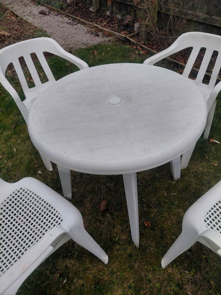 Garden Table and 4 Chairs Plastic 