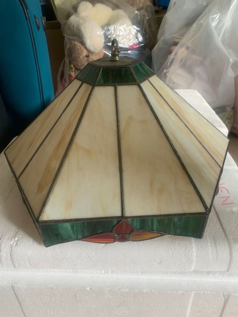 Tiffany Style Hexagonal Lampshade - Cream & Green Stained Glass