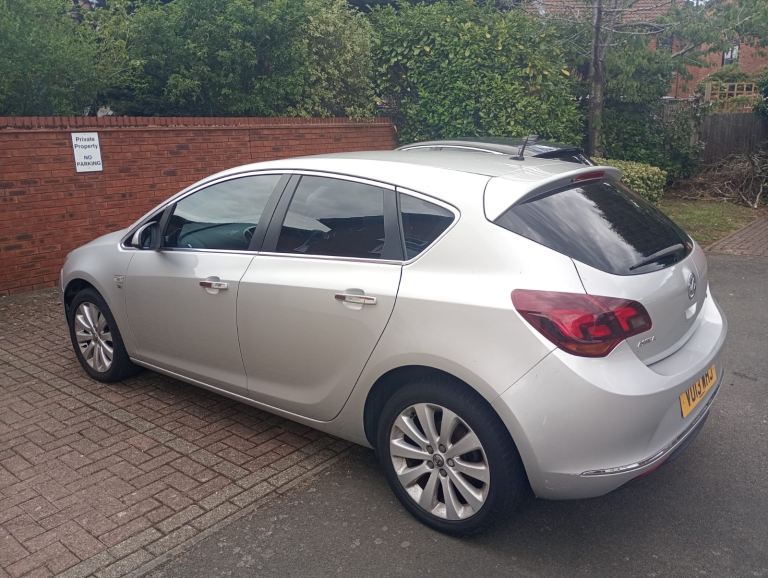 Vauxhall, ASTRA, Hatchback, 2013, Manual, 1598 (cc), 5 doors