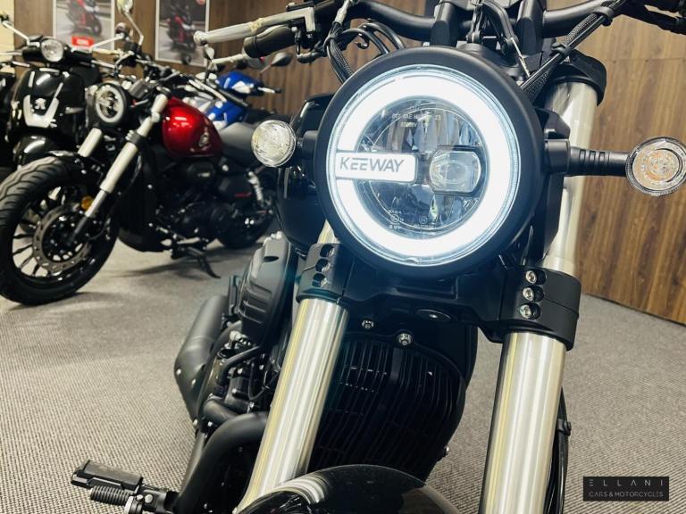 2025 Keeway RKV 125 C 125 Custom Cruiser Petrol Manual Euro 5 (12 ps) Custom Cruiser Petrol Manual