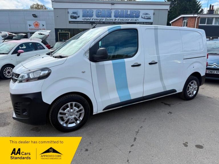 Vauxhall Vivaro L1H1 3100 DYNAMIC S/S