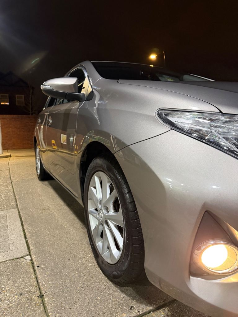 Toyota, AURIS, Hatchback, 2015, Manual, 1329 (cc), 5 doors