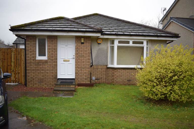 3 bedroom detached Bungalow, Eliburn, Livingston