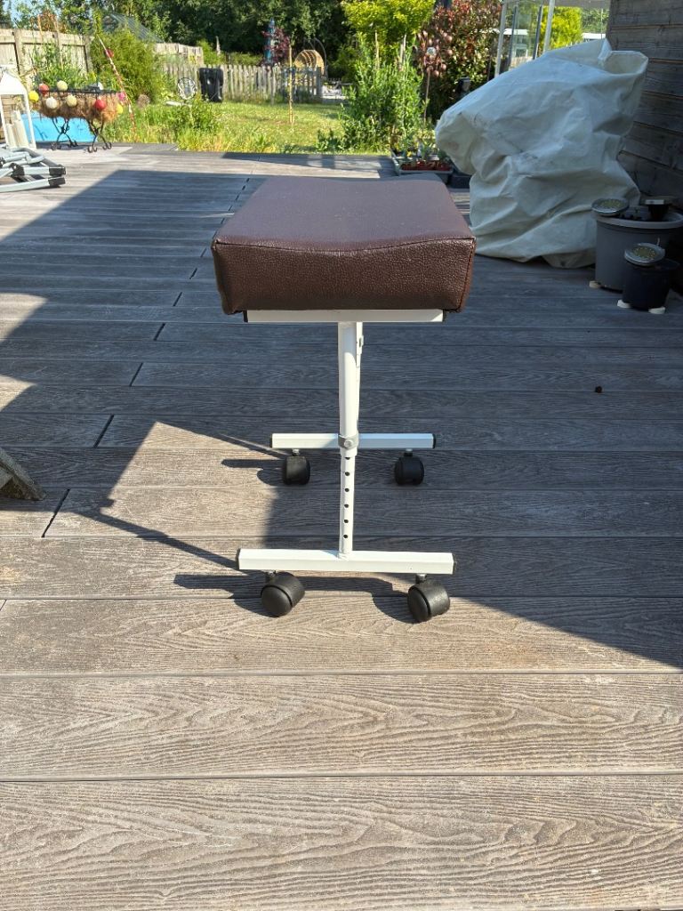 Foot stool