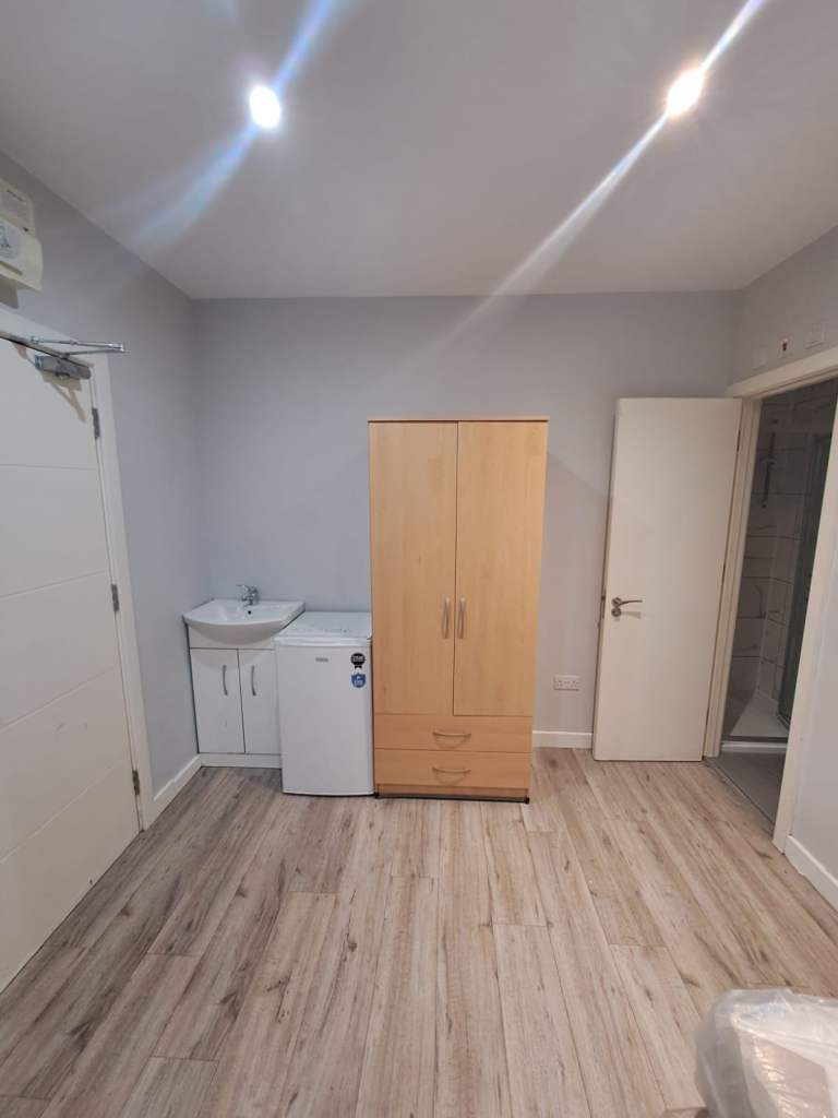 Studio Room Available – Shelson Avenue, Feltham TW13