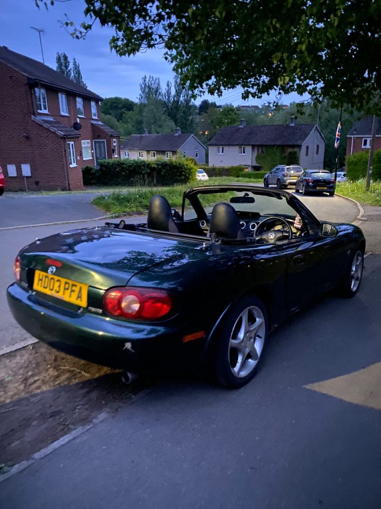 Mazda, MX-5, Convertible, 2003, Manual, 1839 (cc), 2 doors