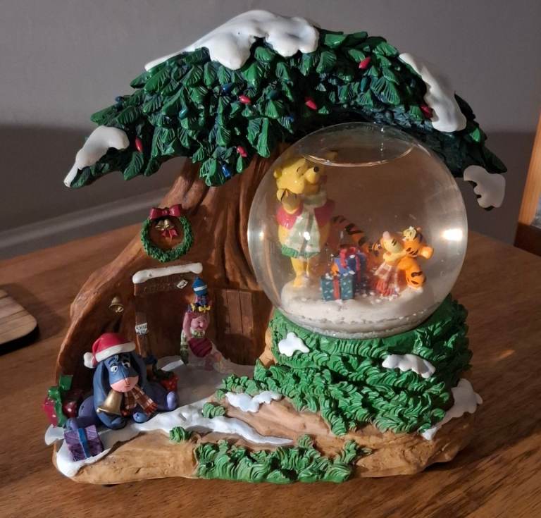 image for Winnie The Pooh Snow Globe