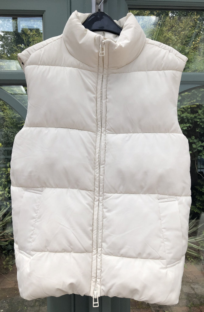image for Monki ivory puffer vest/jacket XXS UK4 - or UK6 for a more fitted look VGC ONO
