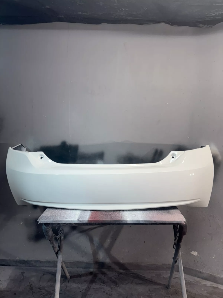 New Toyota Prius 2009-2015 Rear Bumper White (Paint 040)