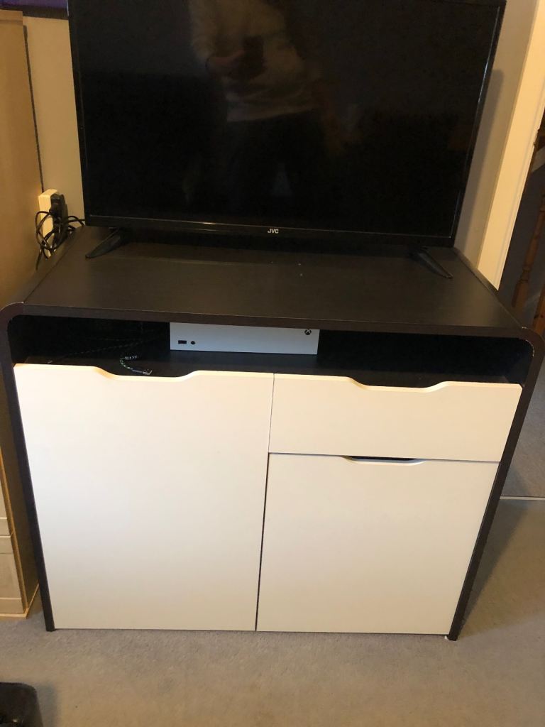 Sideboard/console gaming table 