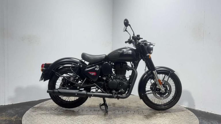 Royal Enfield Classic 2023 73 PLATE ONLY 1K MOT 1 OWNER A2 READY MODERN RETRO 35