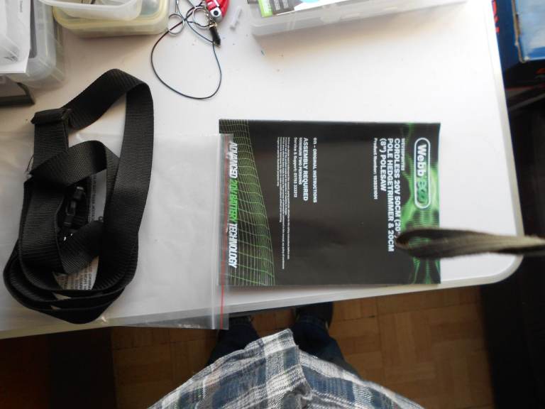 Cordless Hedge Trimmer with Pruner Chain Saw